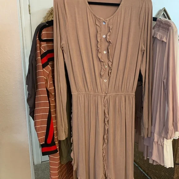 POL ruffle dress - Picture 5 of 6